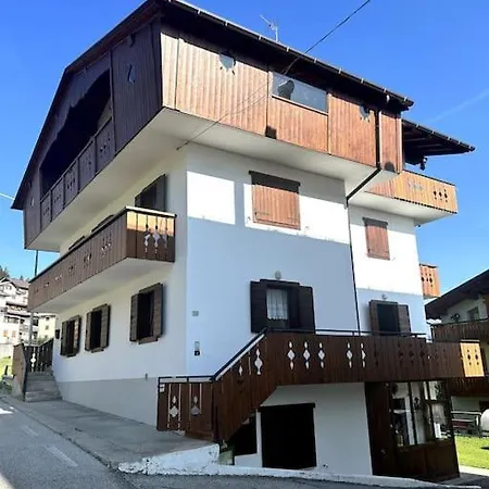 La Mansarda Di Laura A Apartment Danta