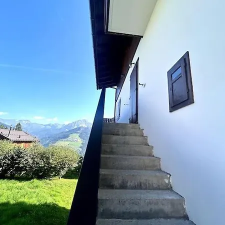 Lägenhet La Mansarda Di Laura A Danta