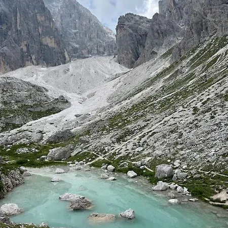 Lägenhet La Mansarda Di Laura A Danta