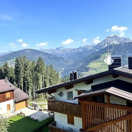 La Mansarda Di Laura A Lägenhet *