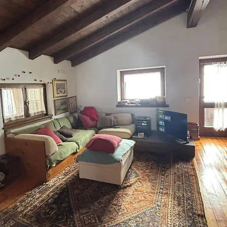 La Mansarda Di Laura A Lägenhet